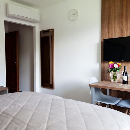 Hvt Comfort Apartments Mezokovesd Ngoại thất bức ảnh