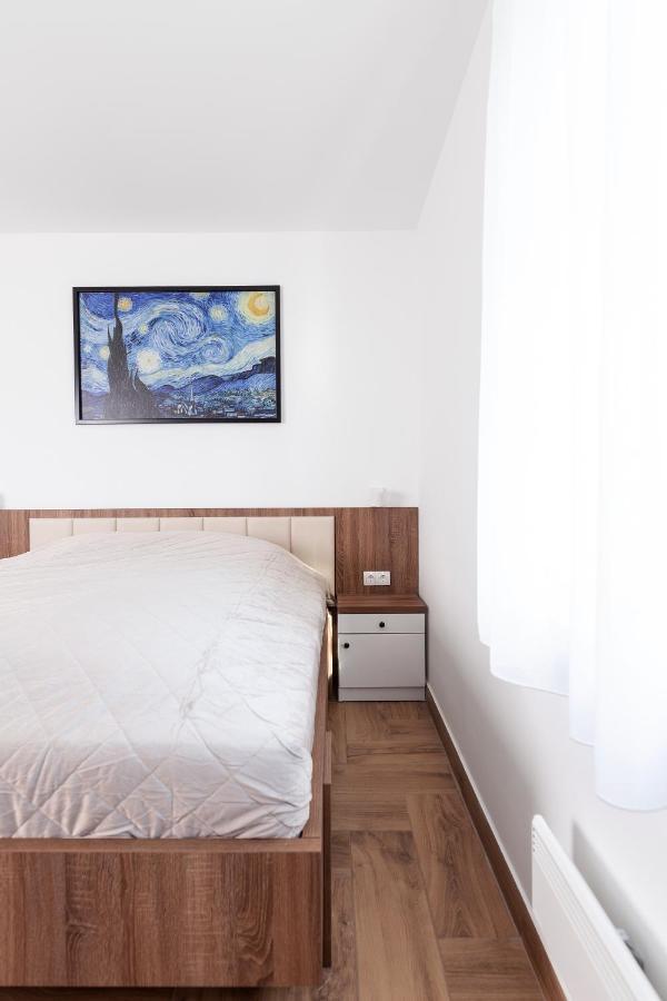 Hvt Comfort Apartments Mezokovesd Ngoại thất bức ảnh