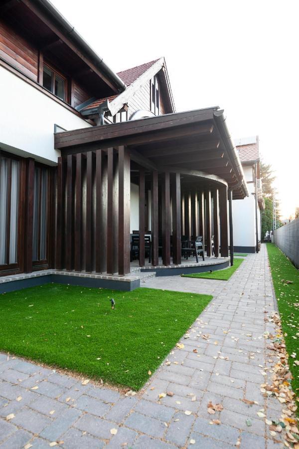 Hvt Comfort Apartments Mezokovesd Ngoại thất bức ảnh