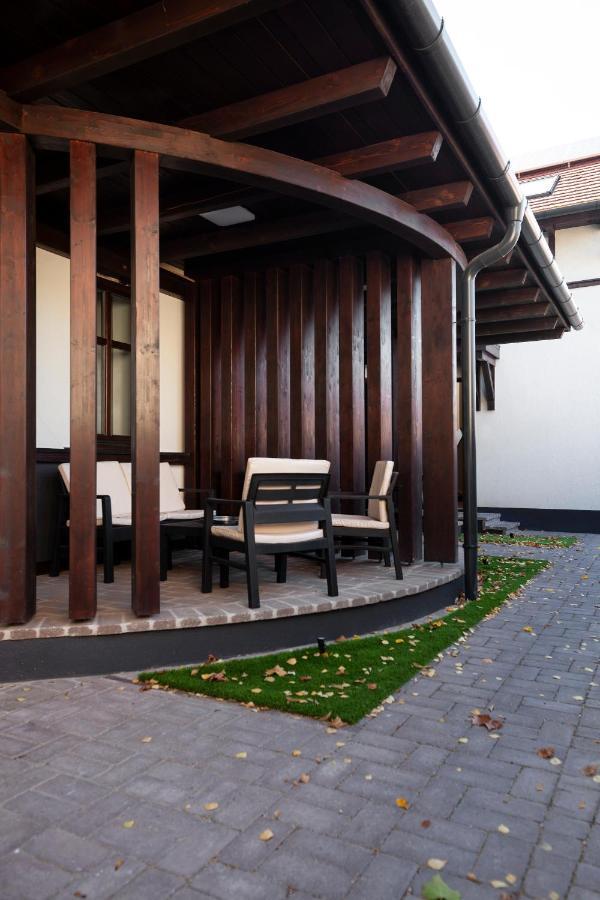 Hvt Comfort Apartments Mezokovesd Ngoại thất bức ảnh