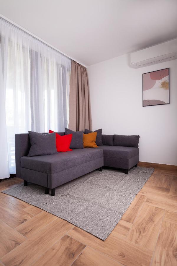 Hvt Comfort Apartments Mezokovesd Ngoại thất bức ảnh