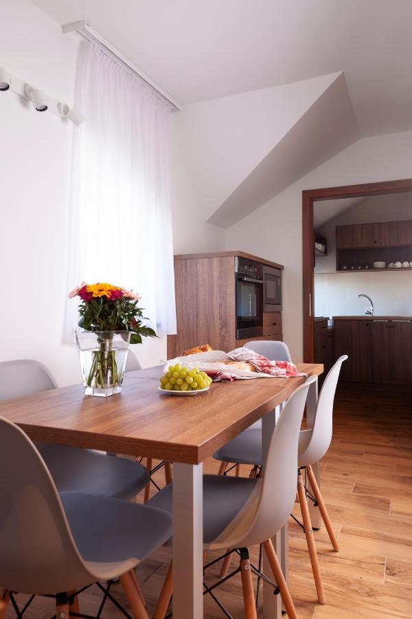 Hvt Comfort Apartments Mezokovesd Ngoại thất bức ảnh