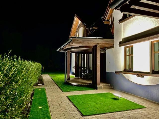 Hvt Comfort Apartments Mezokovesd Ngoại thất bức ảnh